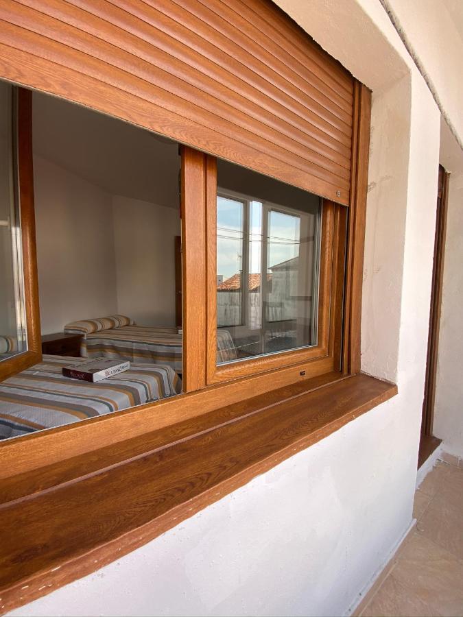 Amplio Apartamento En El Centro De Эль-Грове Экстерьер фото